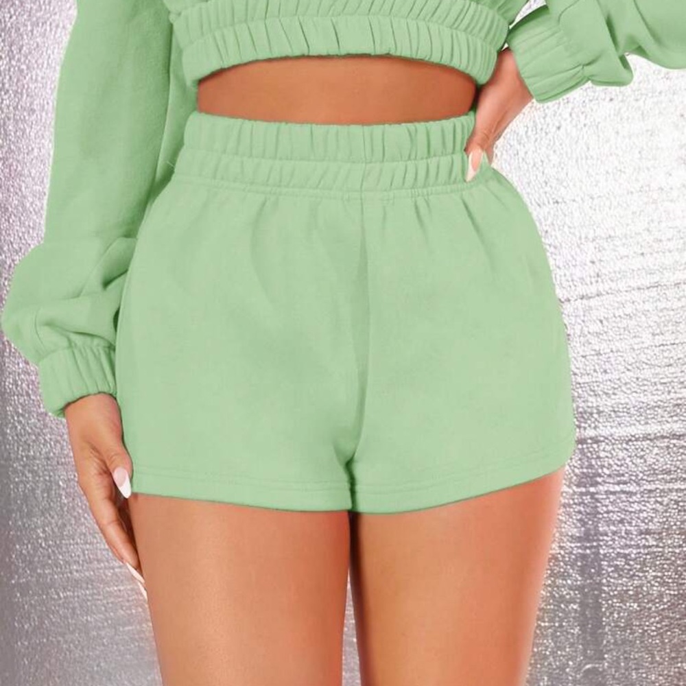 High Waisted Green Cotton Elastic Waistband Shorts
